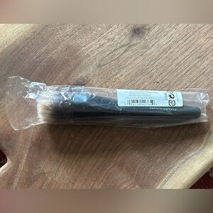 bareMinerals Smoothing Face Brush NWT